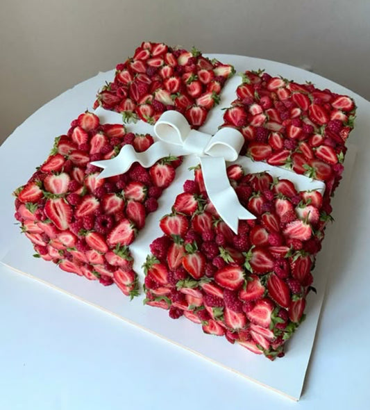 Gourmet Berry Bow Cake